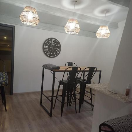 Afa Butrone Sarrola Apartment Bagian luar foto